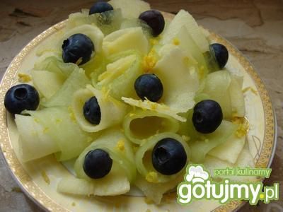Surówka z melona i borówek Surówka z melona i borówek