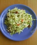 Surówka z młodej kapusty Surówka z młodej kapusty