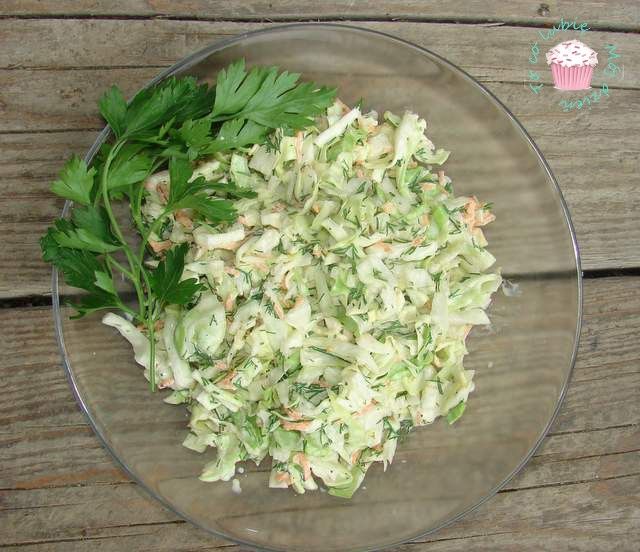 Surówka z młodej kapusty- zwana połówką