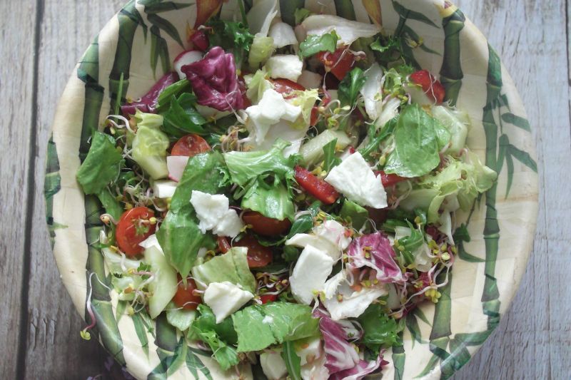 Surówka z mozzarellą Surówka z mozzarellą