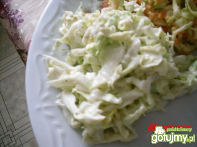 Surówka z ogórka i kapusty pekinskiej