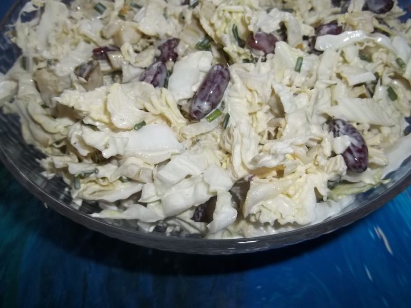 Surówka z ogórkiem konserwowym Surówka z ogórkiem konserwowym