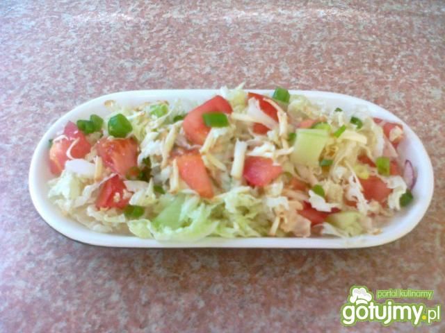 Surówka z oscypkiem 