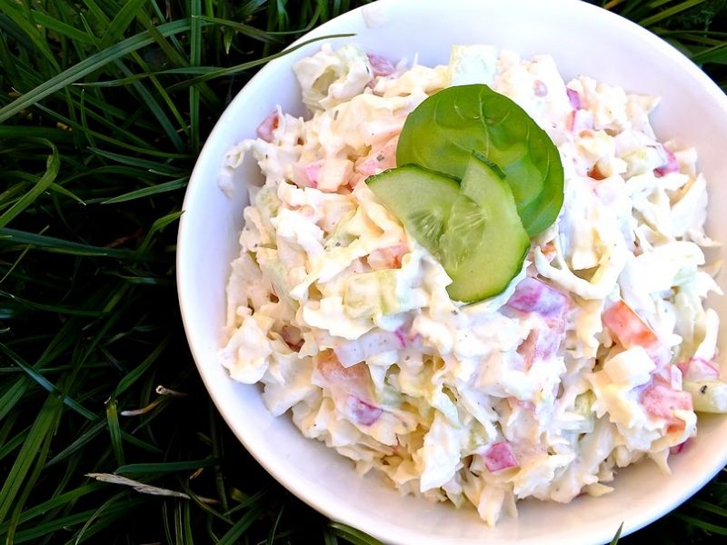 Surówka z pekinki i nowalijek