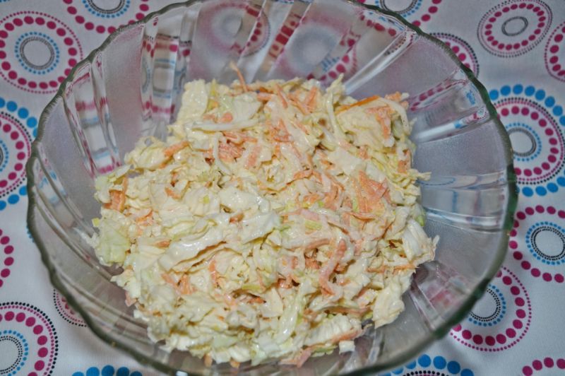 Surówka z pekinki z rzodkwią