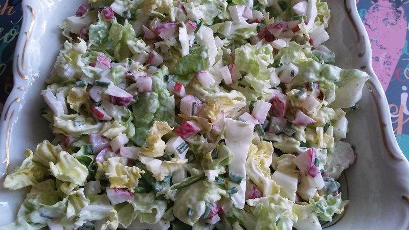 Surówka z pekińskiej i rzodkiewki Surówka z pekińskiej i rzodkiewki