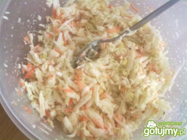 Surówka z pekińskiej z oregano 