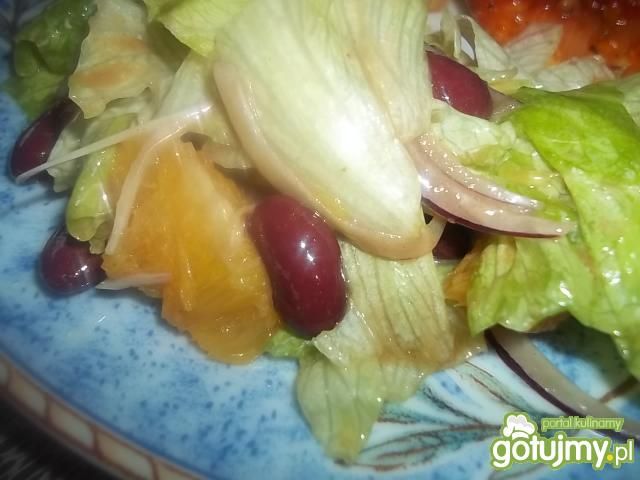 Surówka z pomarańczą Surówka z pomarańczą