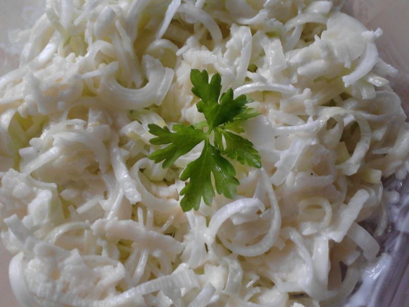 Surówka z pora i jabłka