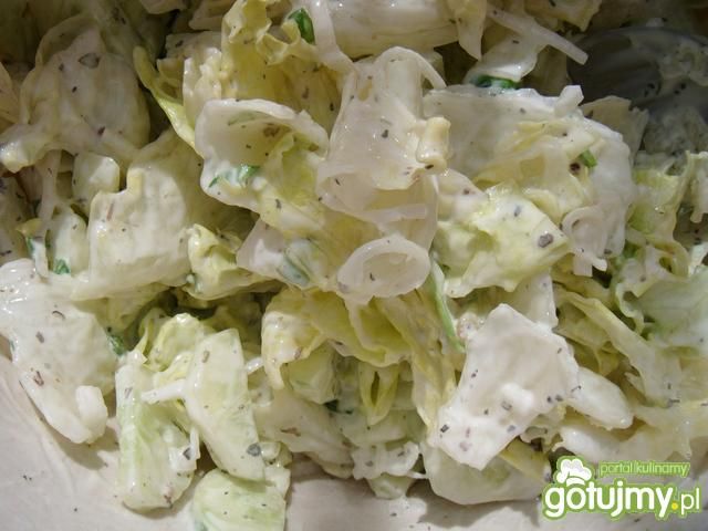 Surówka z porem i ziołami