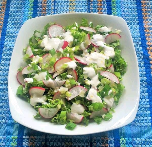 Surówka z rzodkiewką