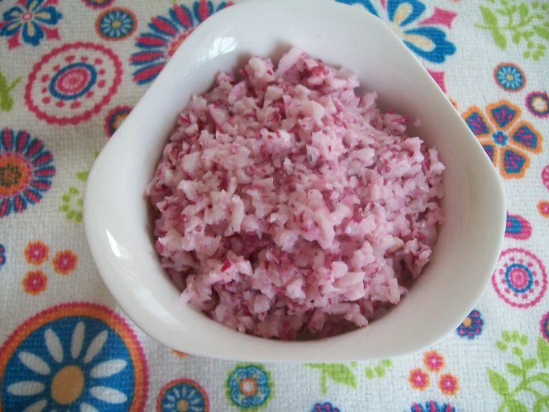 Surówka z rzodkiewki