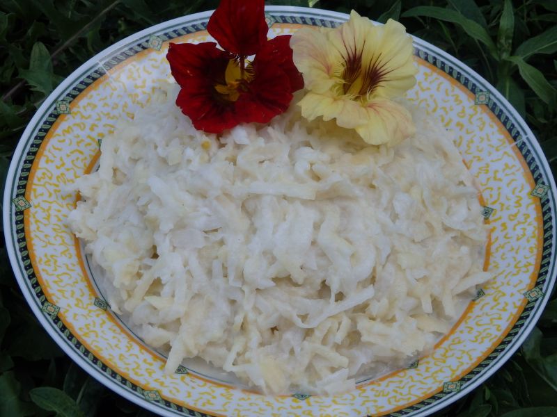 Surówka z rzodkwi i jabłka