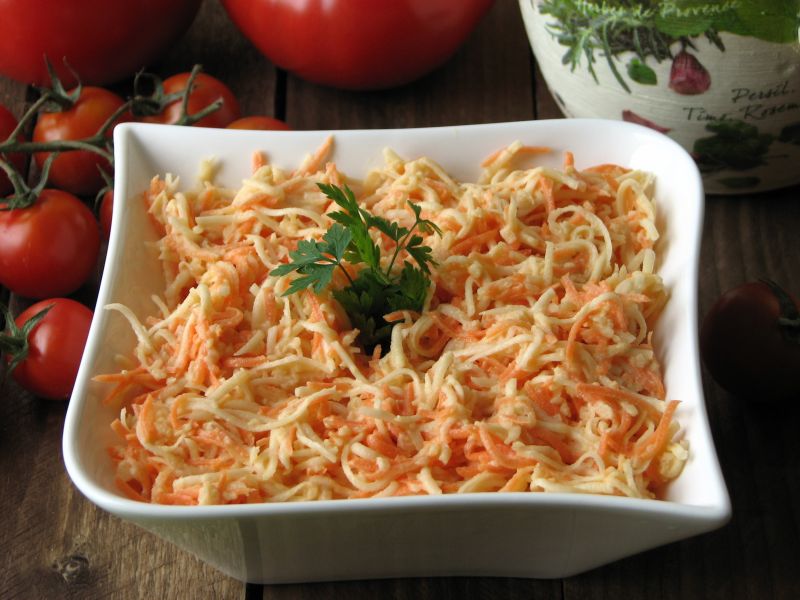 Surówka z selera i marchewki Surówka z selera i marchewki