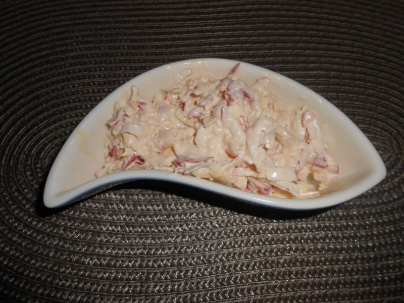 Surówka z selera i rzodkiewki 