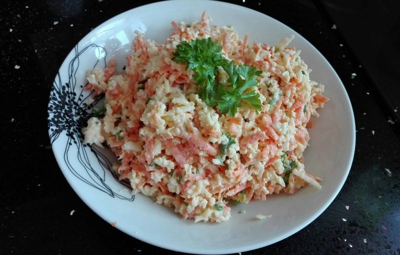 Surówka z surowego kalafiora