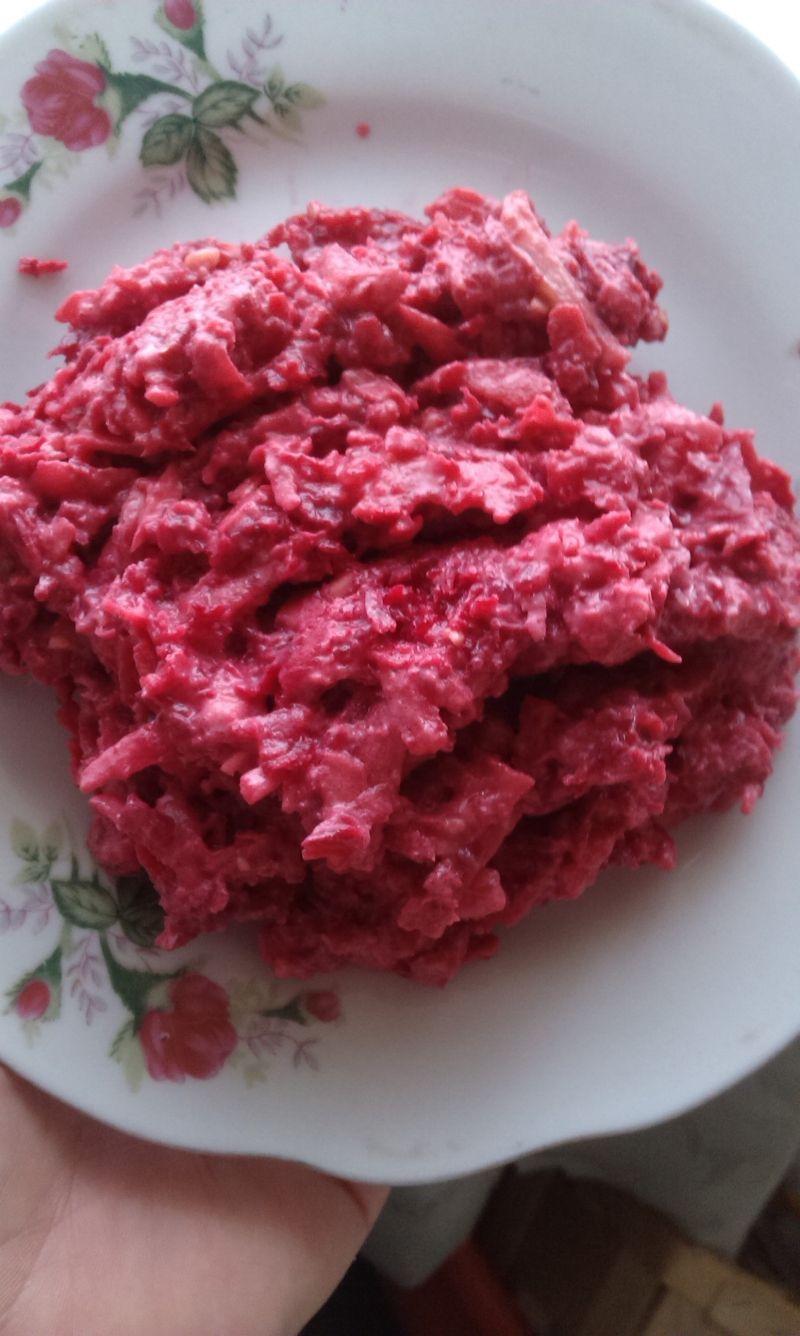 Surówka z surowych buraków