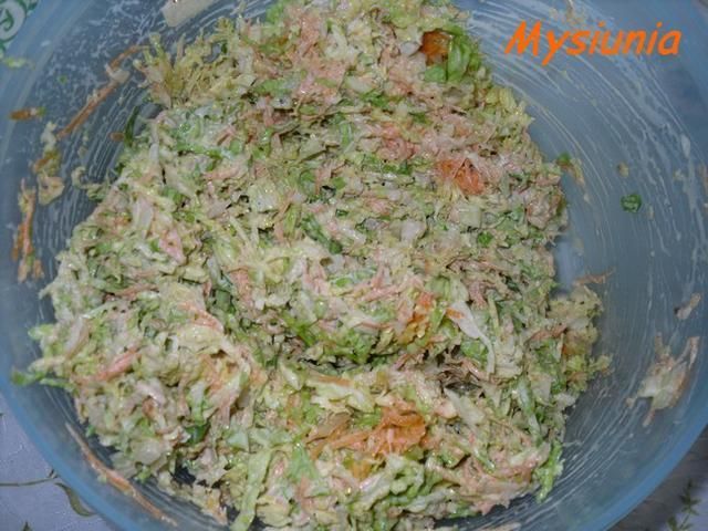 Surówka z włoskiej kapusty 