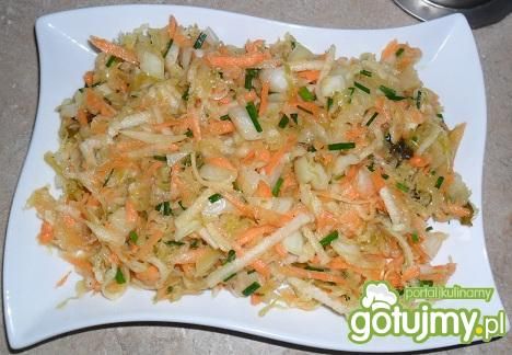 Surówka  ze szczypiorkiem