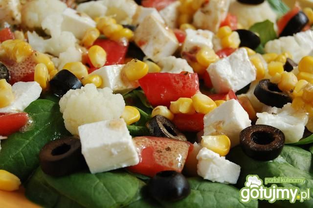 Surówka ze szpinakiem.....               Surówka ze szpinakiem.....