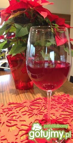 Surowy barszcz kiszony, źródło witamin Surowy barszcz kiszony, źródło witamin