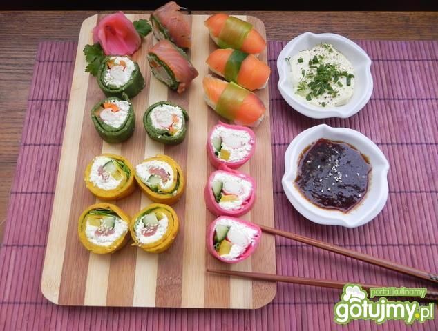 Sushi naleśnikowe tricolor Sushi naleśnikowe tricolor