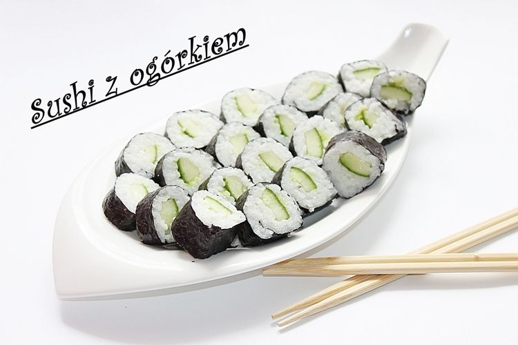 Sushi z ogórkiem zielonym  Sushi z ogórkiem zielonym