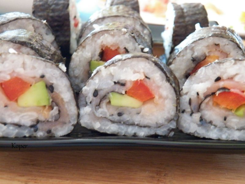 Sushi z papryką i łososiem Sushi z papryką i łososiem