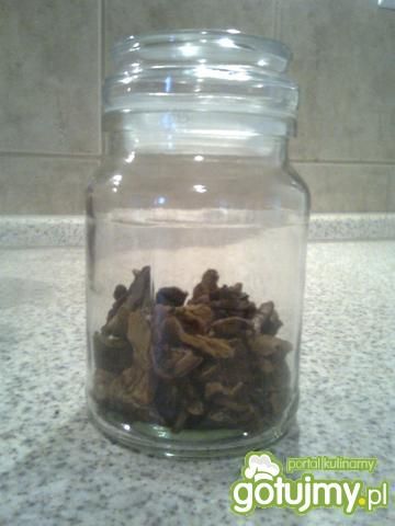 Suszone grzyby według petronella