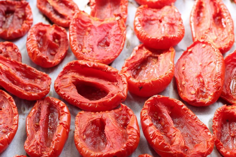 Suszone pomidory po grecku 