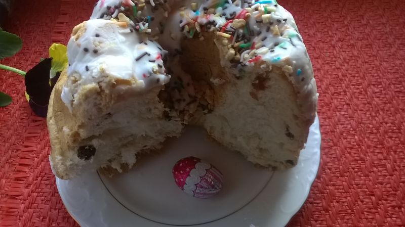 świąteczna babka drożdżowa świąteczna babka drożdżowa