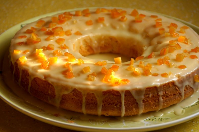 Świąteczna babka jogurtowo-pomarańczowa