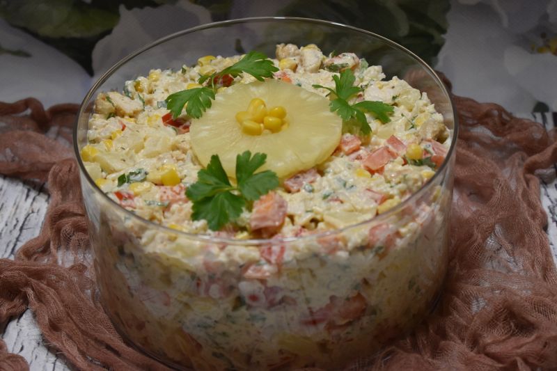 Świąteczna Sałatka Świąteczna Sałatka