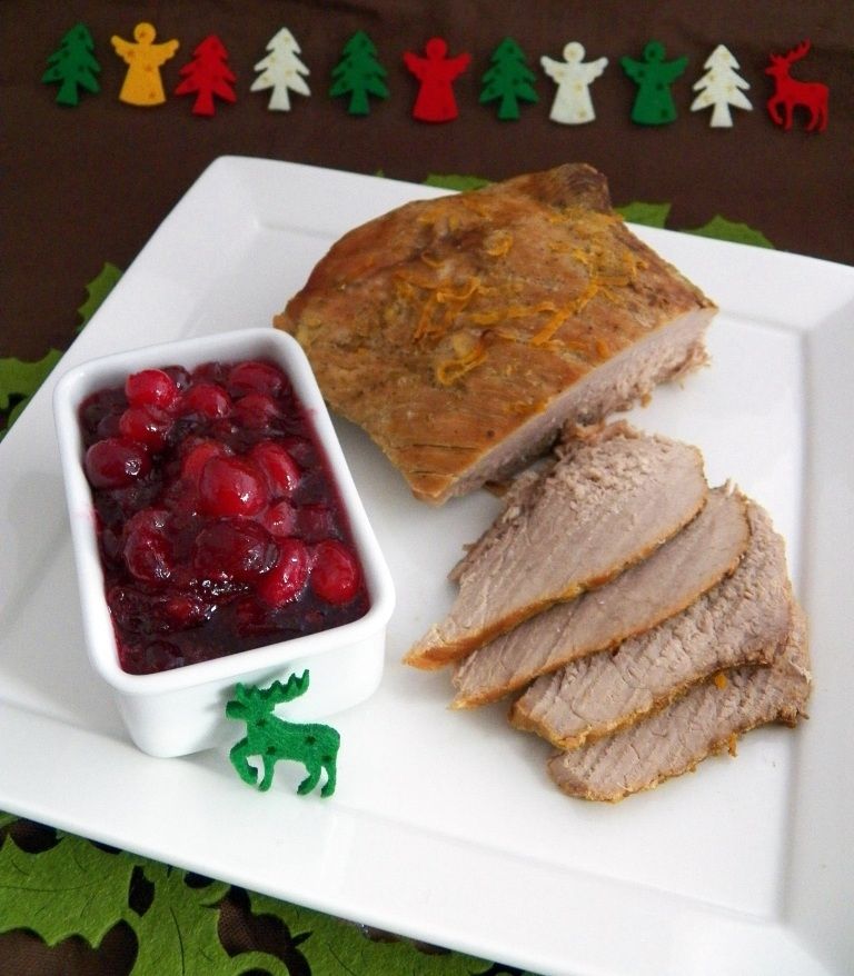 Świąteczna szynka z sosem żurawinowym