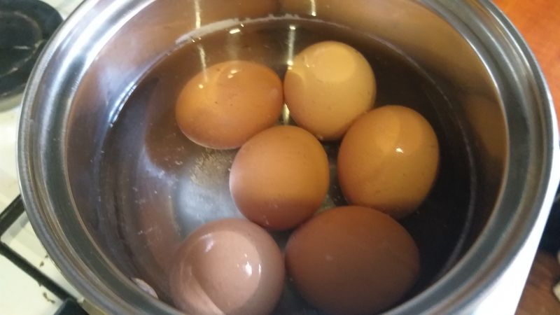 Świąteczne jeżyki z jajek