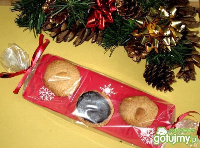 Swiąteczne,migdałowe makaroniki Swiąteczne,migdałowe makaroniki