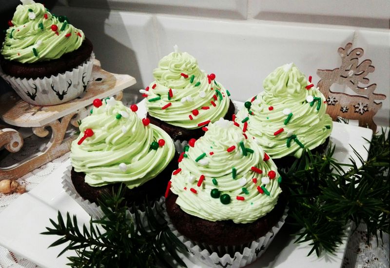 Świąteczne muffinki czekoladowe Świąteczne muffinki czekoladowe