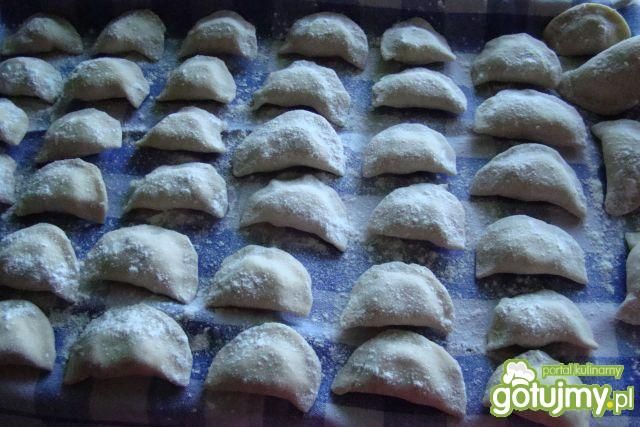 Świąteczne pierogi z ziemniakami  Świąteczne pierogi z ziemniakami