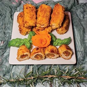 Świąteczne roladki z grzybami i papryką