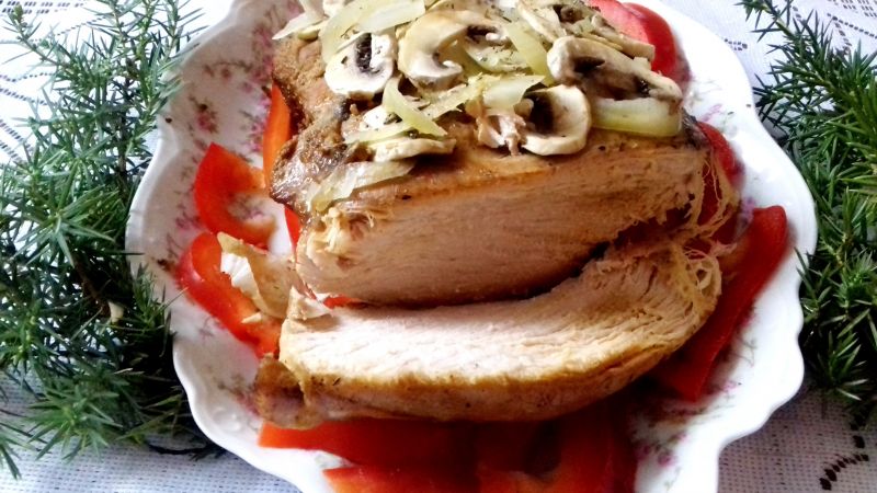Świąteczny indyk z pieczarkami Świąteczny indyk z pieczarkami