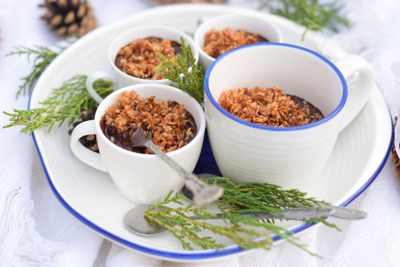 Świąteczny mus czekoladowy z kokosową kruszonką Świąteczny mus czekoladowy z kokosową kruszonką