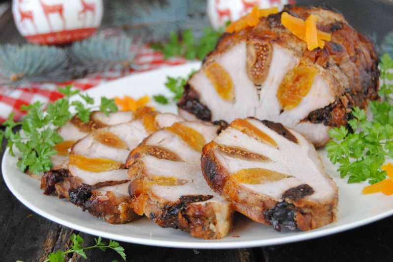 Świąteczny schab z bakaliami