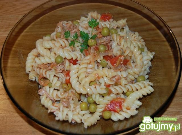 Świderki z tuńczykiem i groszkiem Świderki z tuńczykiem i groszkiem