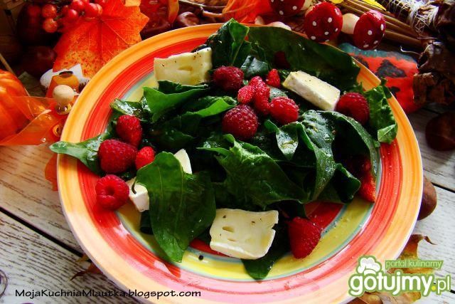 Świeży szpinak z serem pleśniowym Świeży szpinak z serem pleśniowym