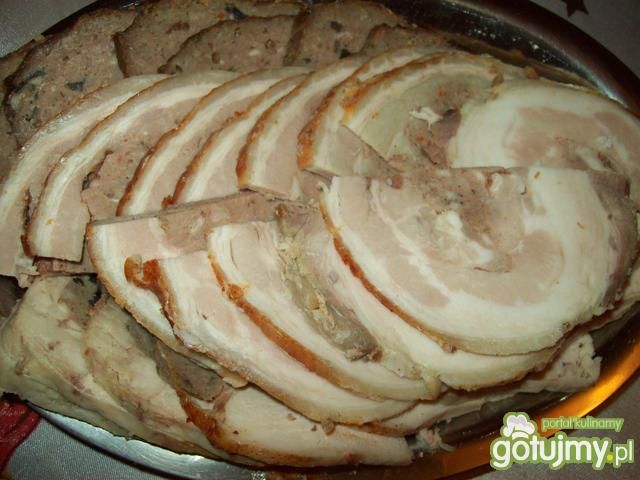 Swojski boczek faszerowany  Swojski boczek faszerowany