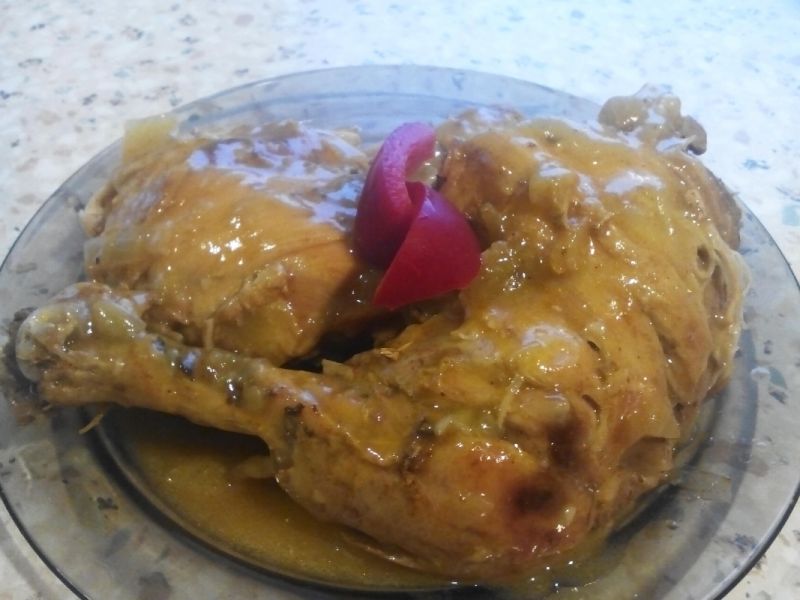 Swojski brojler w sosie własnym