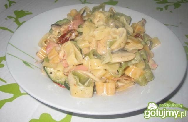 Sycące makaronowe serduszka  Sycące makaronowe serduszka