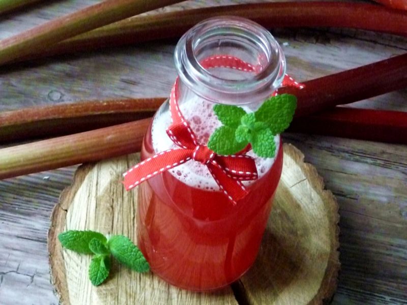 Syrop z rabarbaru Syrop z rabarbaru