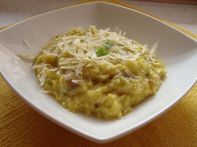 Szafranowe risotto z pieczarkami  Szafranowe risotto z pieczarkami