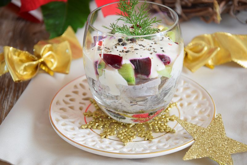 Szampańskie śledzie z awokado